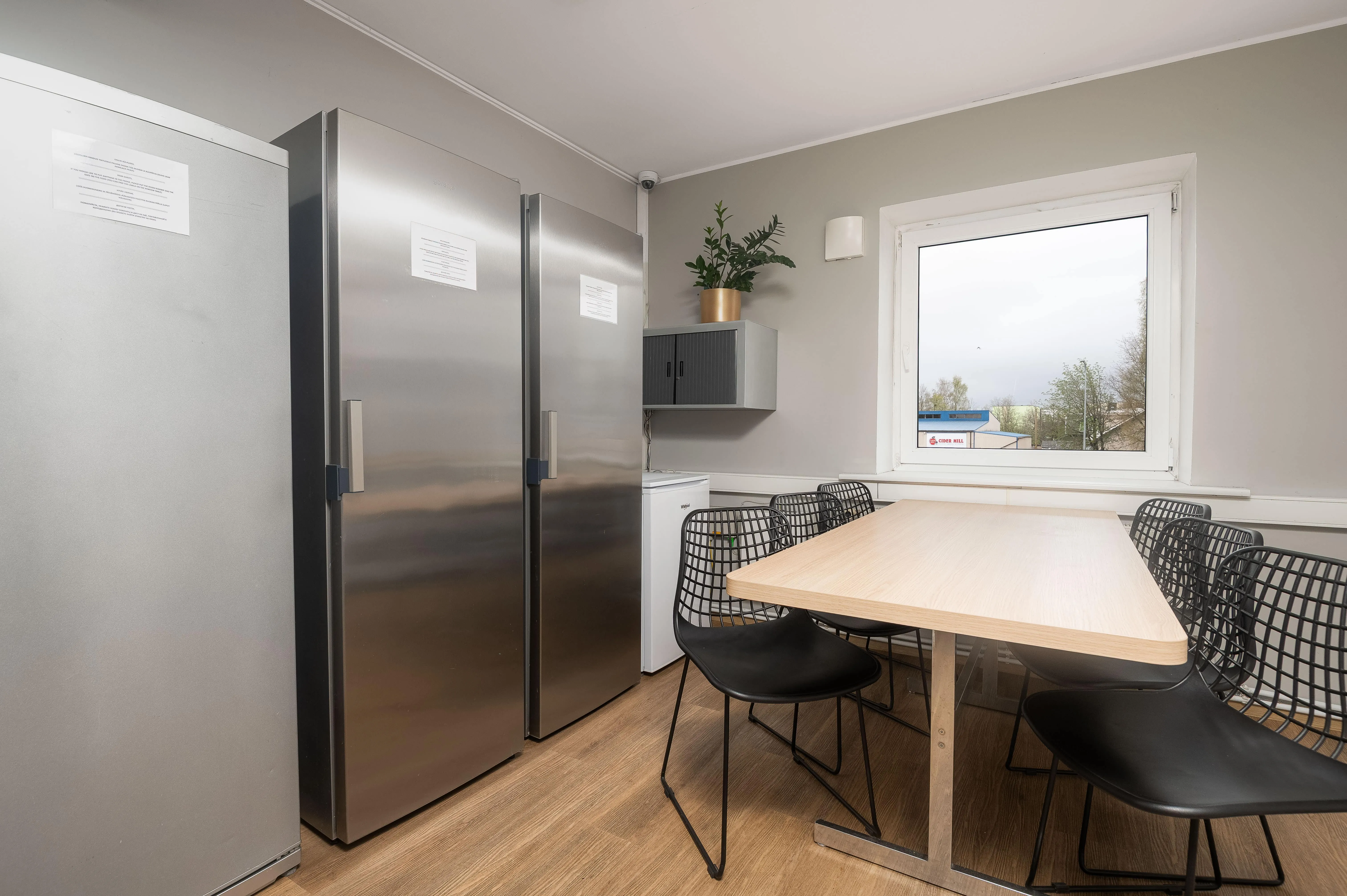 Self-service kitchen